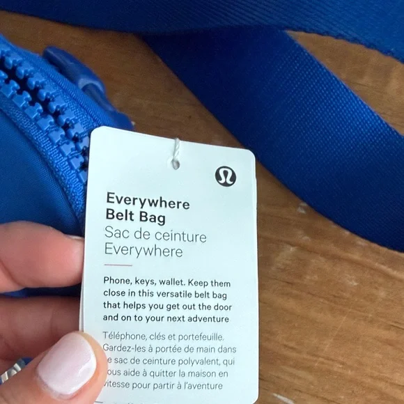 lululemon athletica Everywhere Belt Bag - Picture 3 of 6